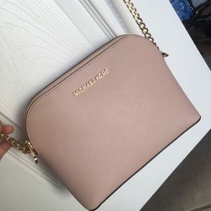 Open to offers! BRAND NEW WITH TAG MK PURSE